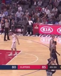  卡尔斯鲁厄主场气势如虹，开场闪击战术收到奇效  