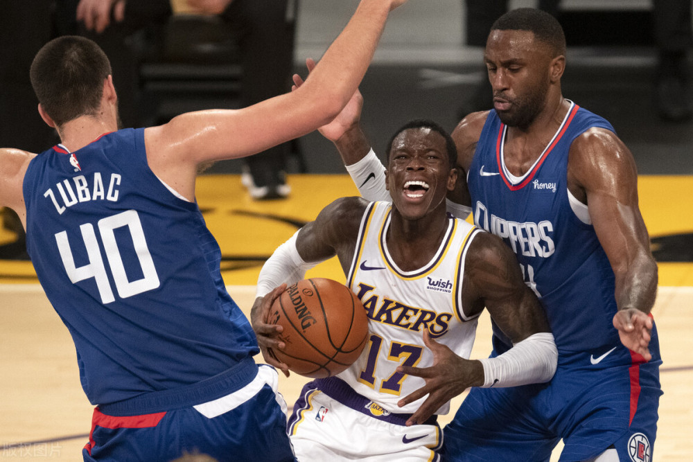  圣保利德比战火星撞地球，双方激烈对抗难分胜负