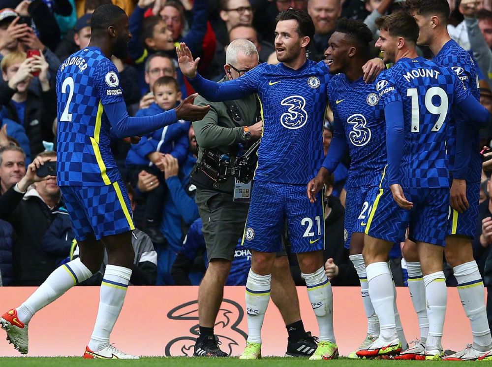  曼城客场狂胜稳固榜首优势展统治力