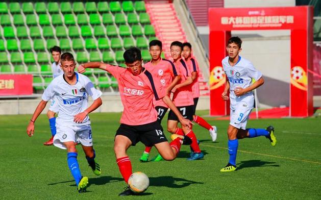  欧塞尔青训成果显著，多名小将在法甲获得出场机会